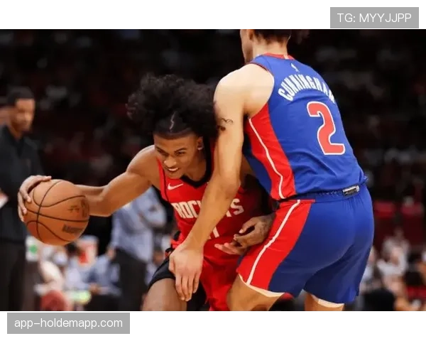 榜眼秀杰伦·格林持续低迷，过去六场场均13.8分命中率29.7%